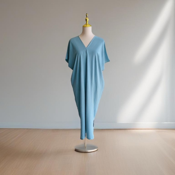 0038/ Baby Blue Kaftan - Picture 1 of 8